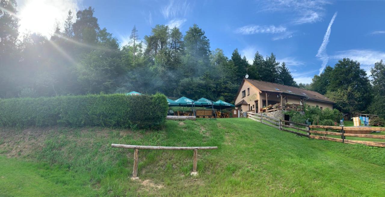Penzion Pod Kaplickou Tisnov Exterior foto